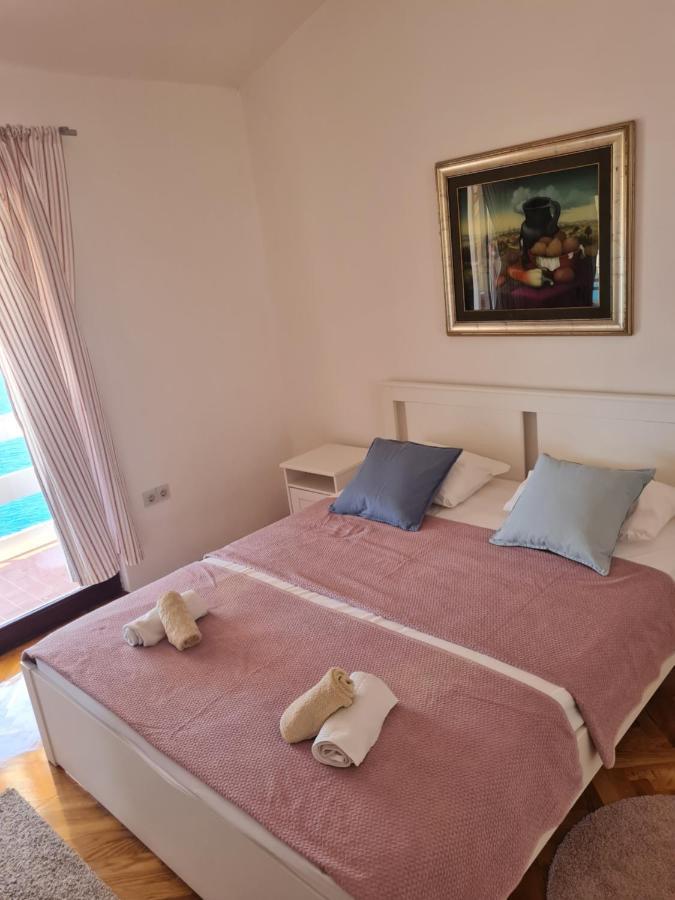 Apartments Apartmani Pintar Мимице Екстериор снимка