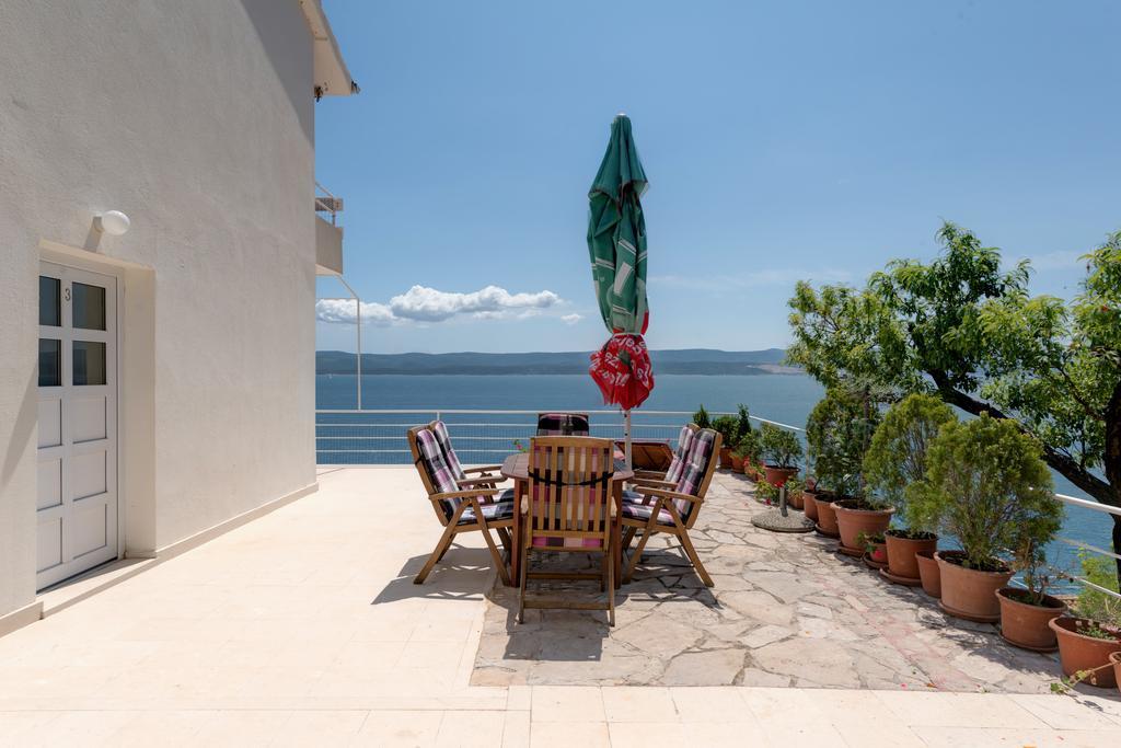 Apartments Apartmani Pintar Мимице Екстериор снимка