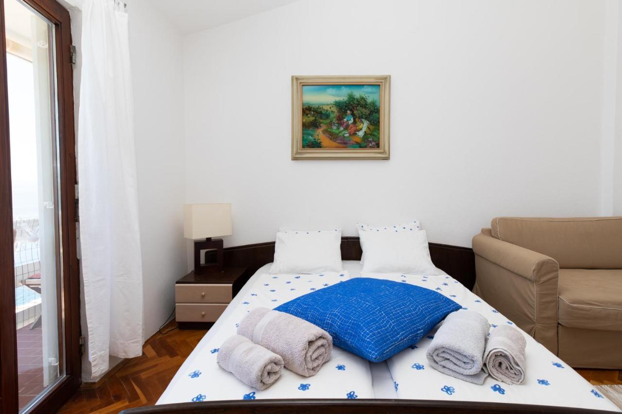 Apartments Apartmani Pintar Мимице Екстериор снимка